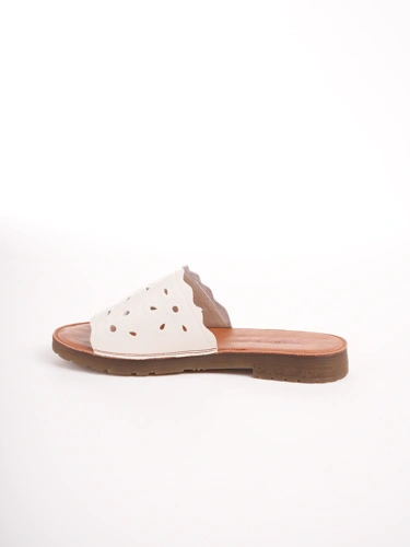 PASS ladies white slippers with perforated upper (3)