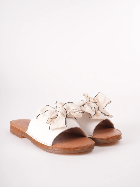 PASS ladies white slippers with bow