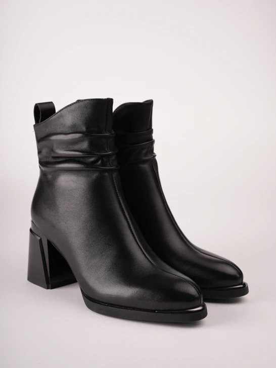 KARISMA women's ankle black