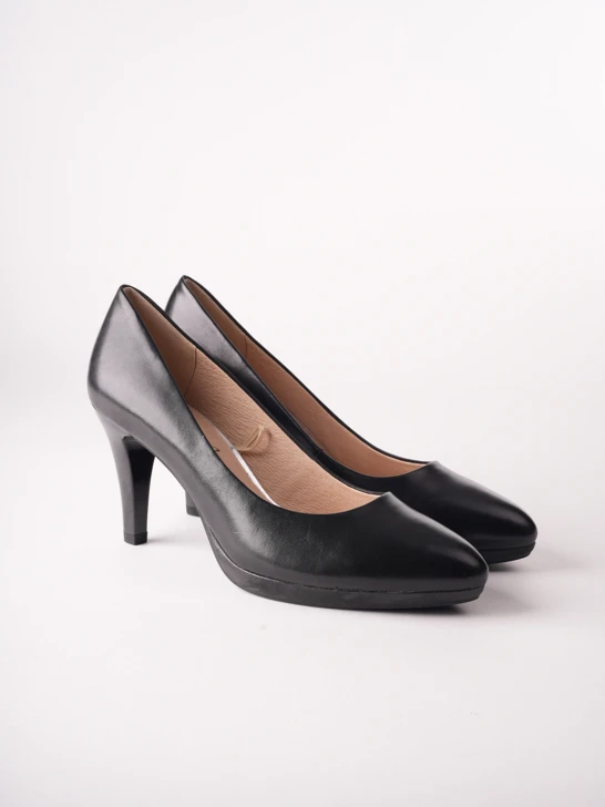 CAPRICE black platform pumps