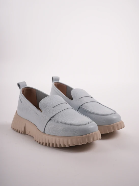 WONDERS women's blue loafers