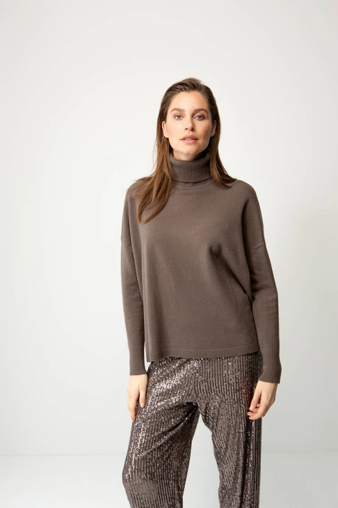 CATNOIR Women's Merino Wool Turtleneck, Dark Gray