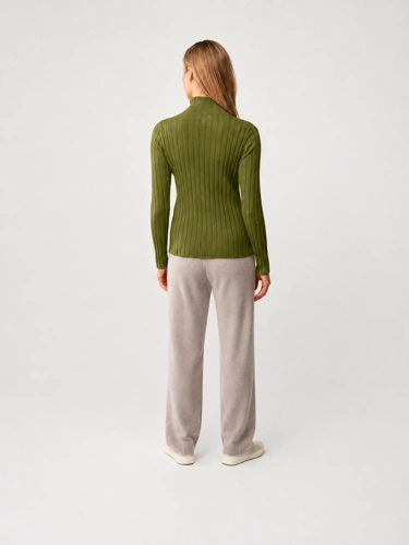 CATNOIR Women's Green Merino Wool Turtleneck Sweater (1)