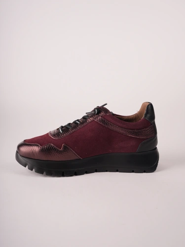 WONDERS Women's Burgundy Sneakers (3)