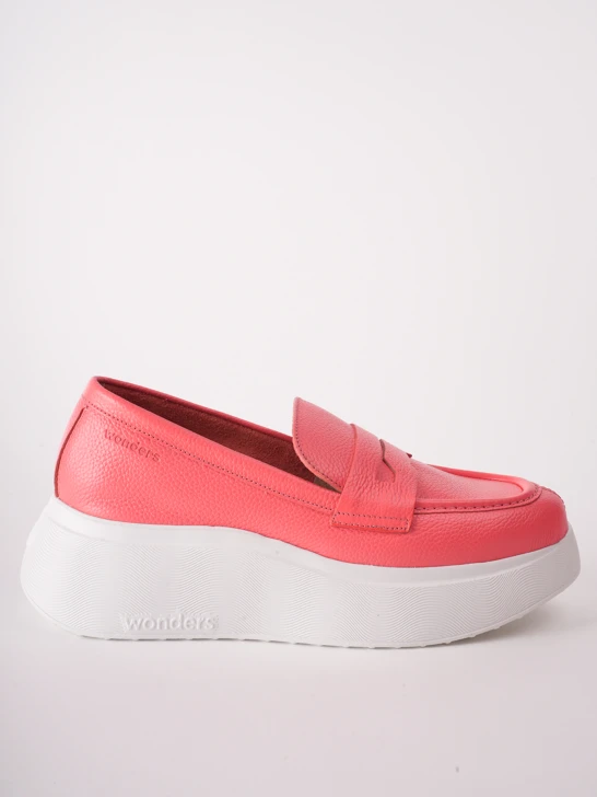 WONDERS ESTELA women's platform loafers CORAL