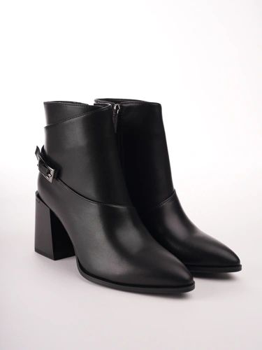 PASS Women's Black Ankle Boots