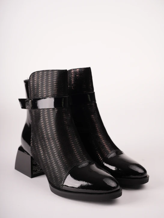 EPICA Women's Black Patent Leather Ankle Boots