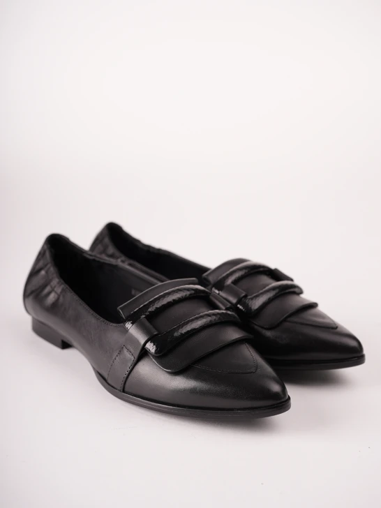 REGARDE le CIEL Women's Black Ballet Flats