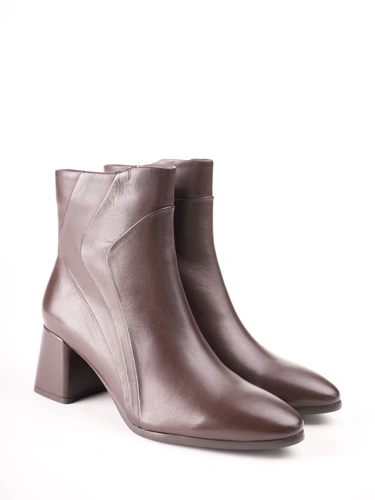 REGARDE le CIEL Women's Brown Leather Ankle Boots