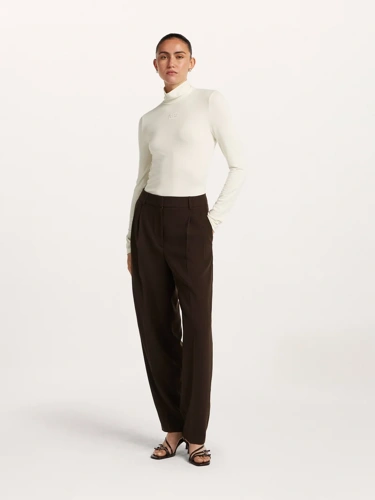 BEAUMONT Women's Cream-Colored Lightweight Turtleneck (3)