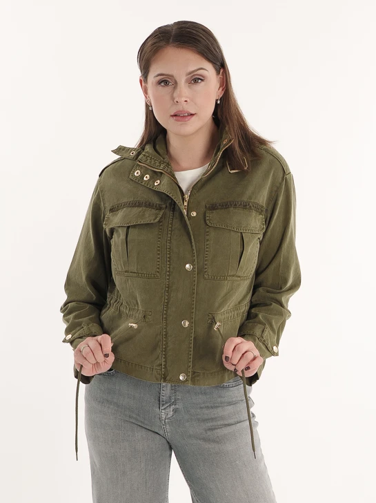 Urban chic with adventure